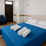 Sogno D'estate 2 게스트하우스 3*